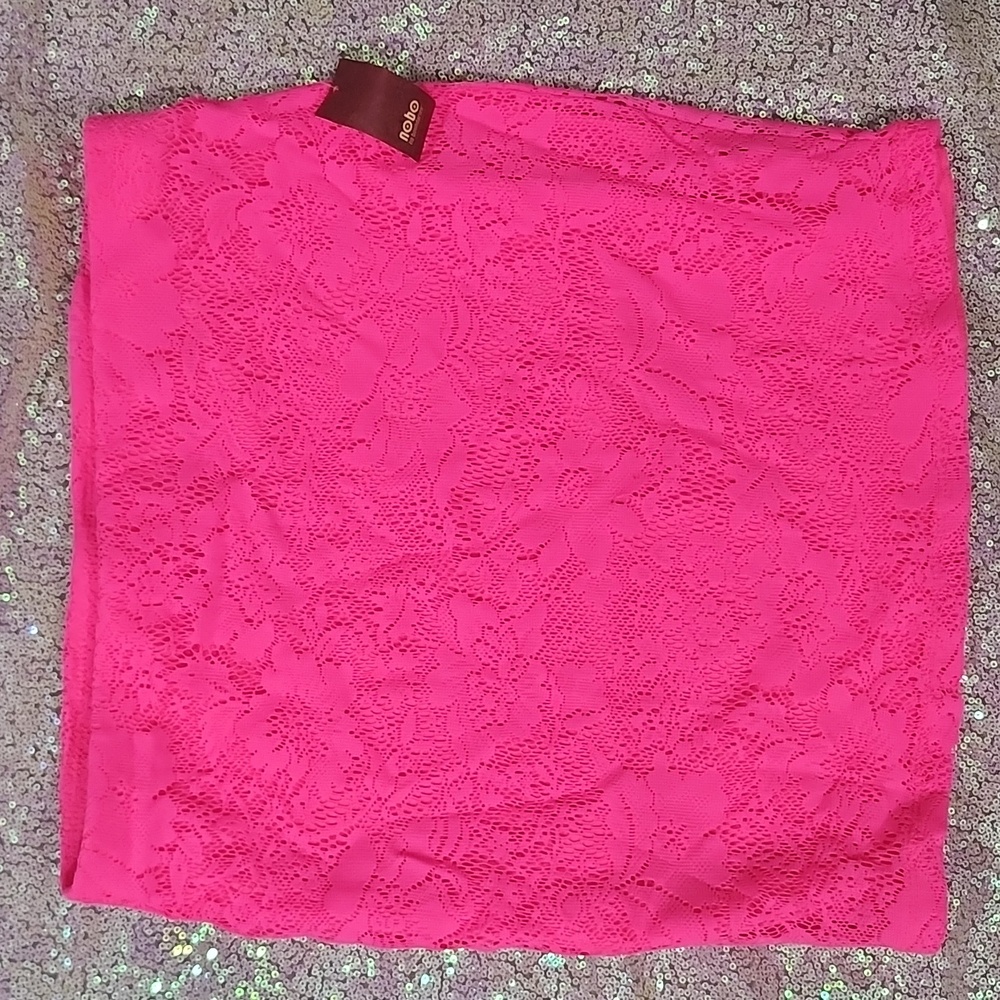 No Boundaries Stretch Hot Pink Skirt Size 3/5 NWT
